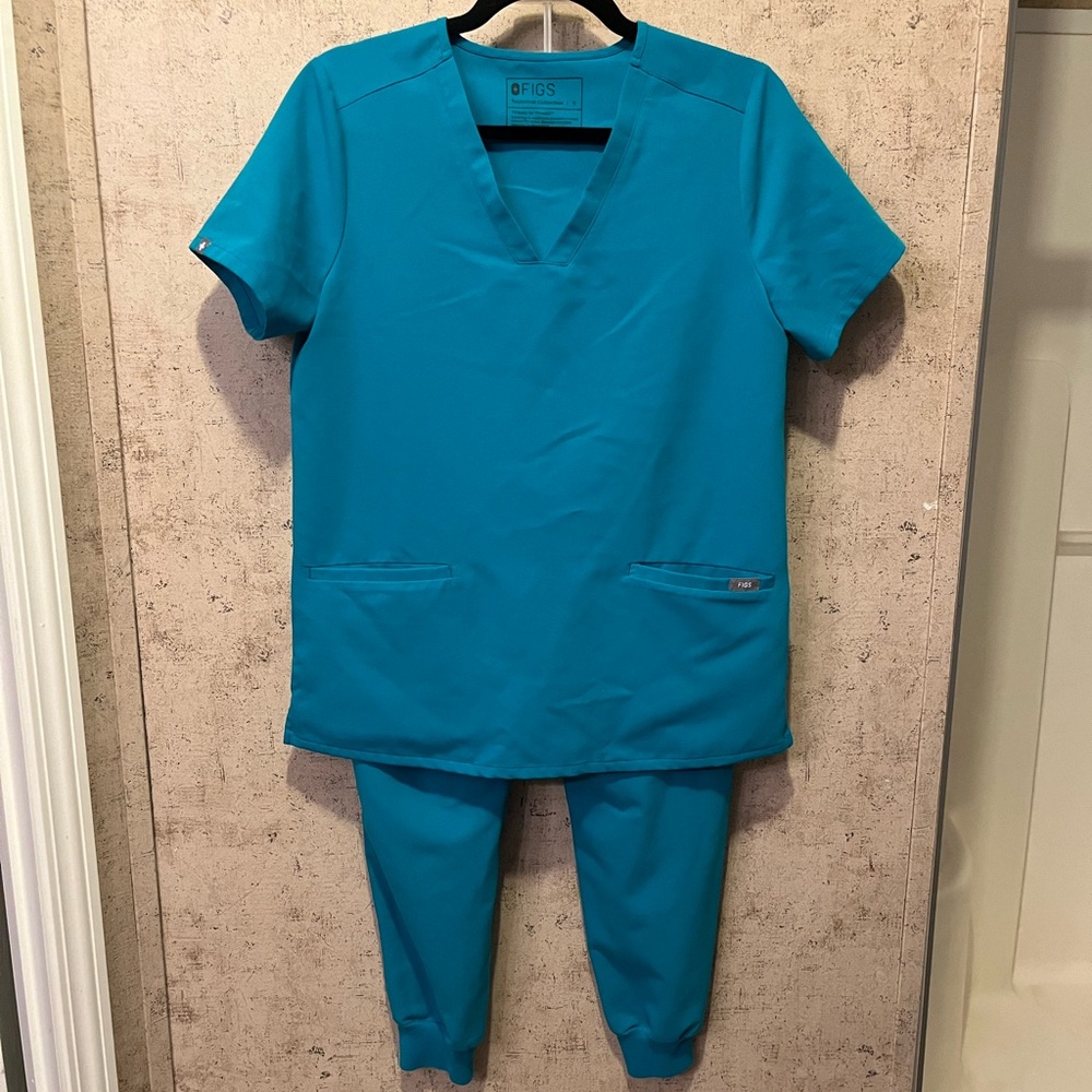 Teal blue figs scrub set💗